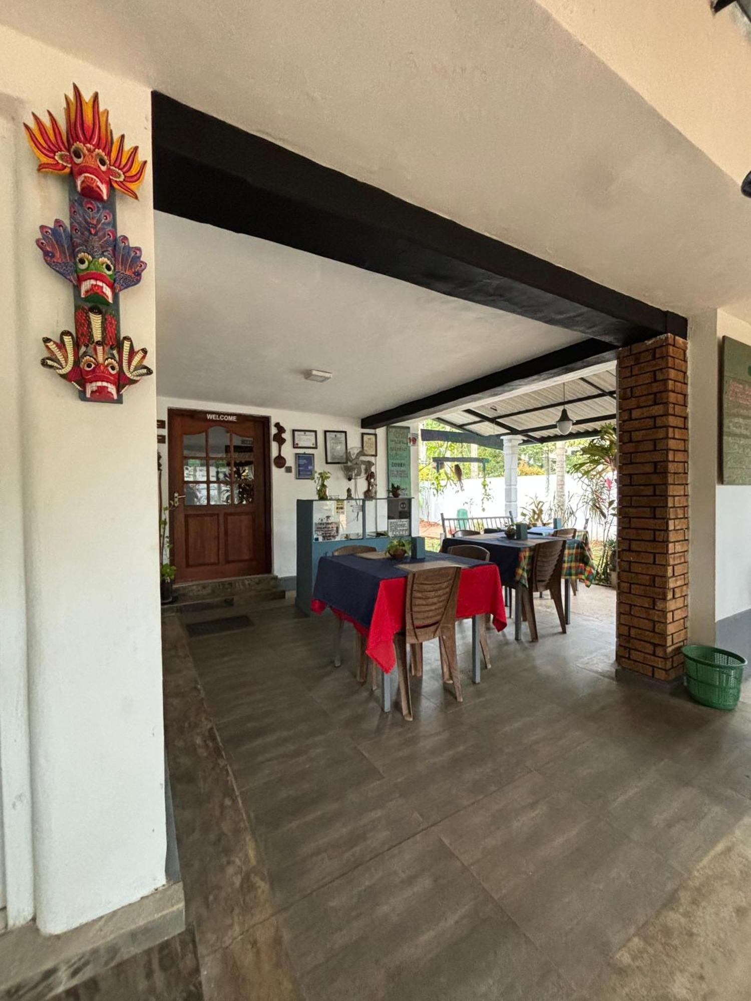 Goalma Family Holiday Resort & Restaurant Anuradhapura Ngoại thất bức ảnh